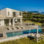Villa Felicity Svoronata