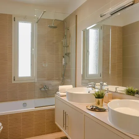 Вилла Felicity Свороната