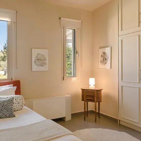 Вилла Felicity Свороната