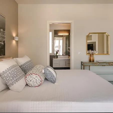 Вилла Felicity Свороната