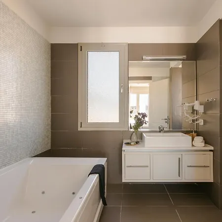 Felicity Свороната